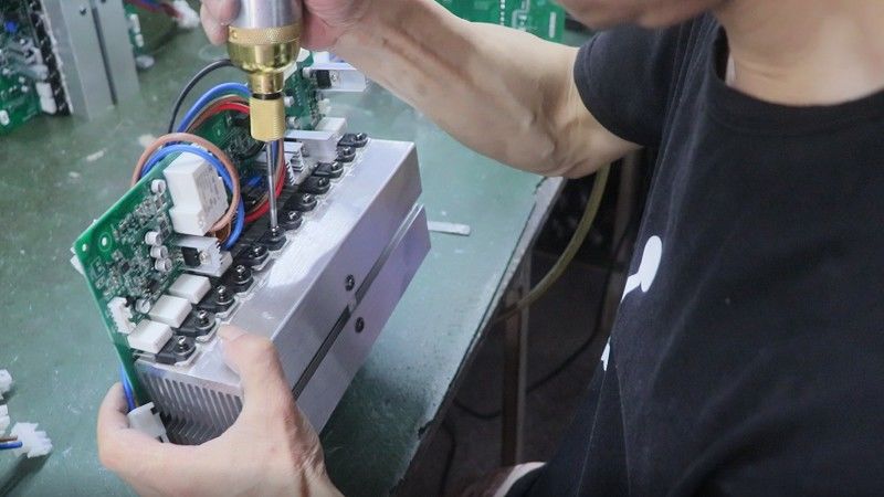 Reinforcement of power amplifier transistors